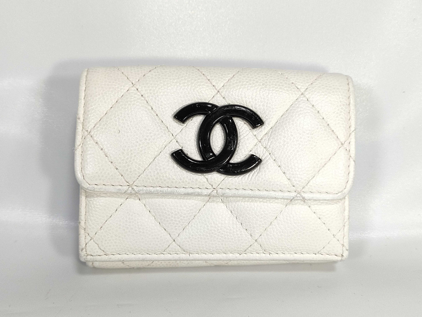 CHANEL Caviar Skin CHANEL Matelasse Compact Wallet No. 30 Caviar Skin Wallet