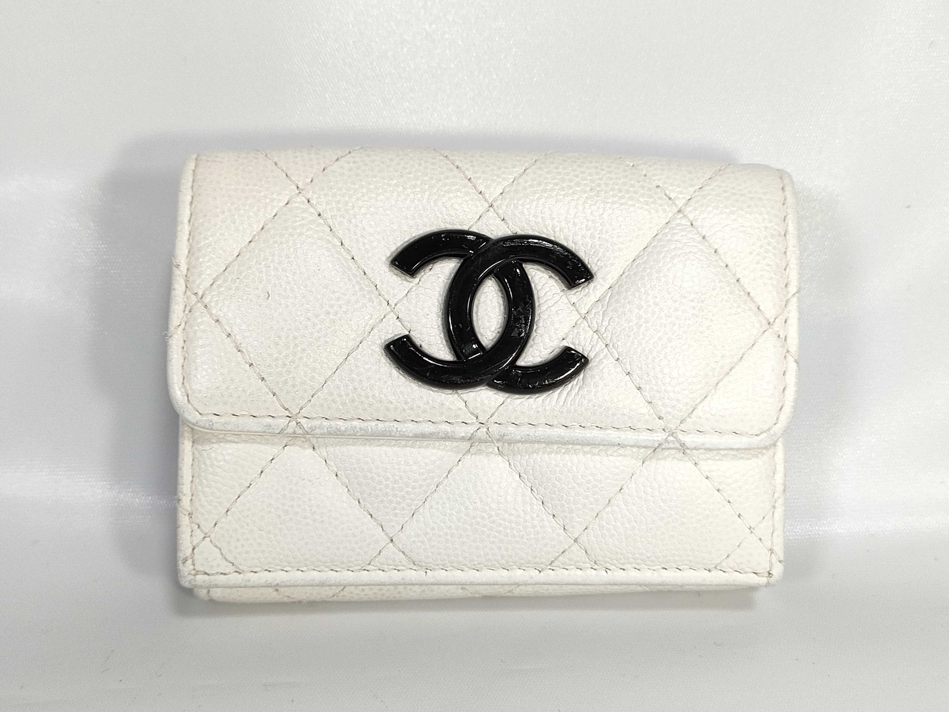 CHANEL Caviar Skin CHANEL Matelasse Compact Wallet No. 30 Caviar Skin Wallet