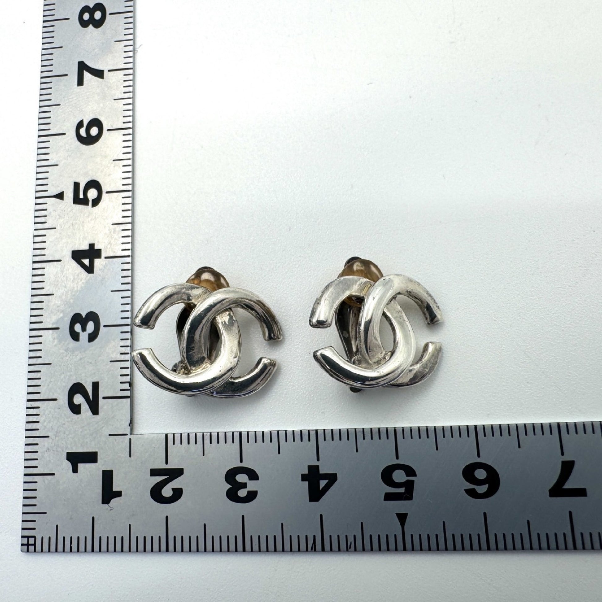 CHANEL Coco Mark 01P Clip-on Earrings
