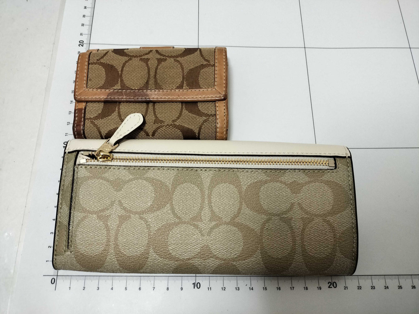 COACH Signature COACH 10-piece wallet set