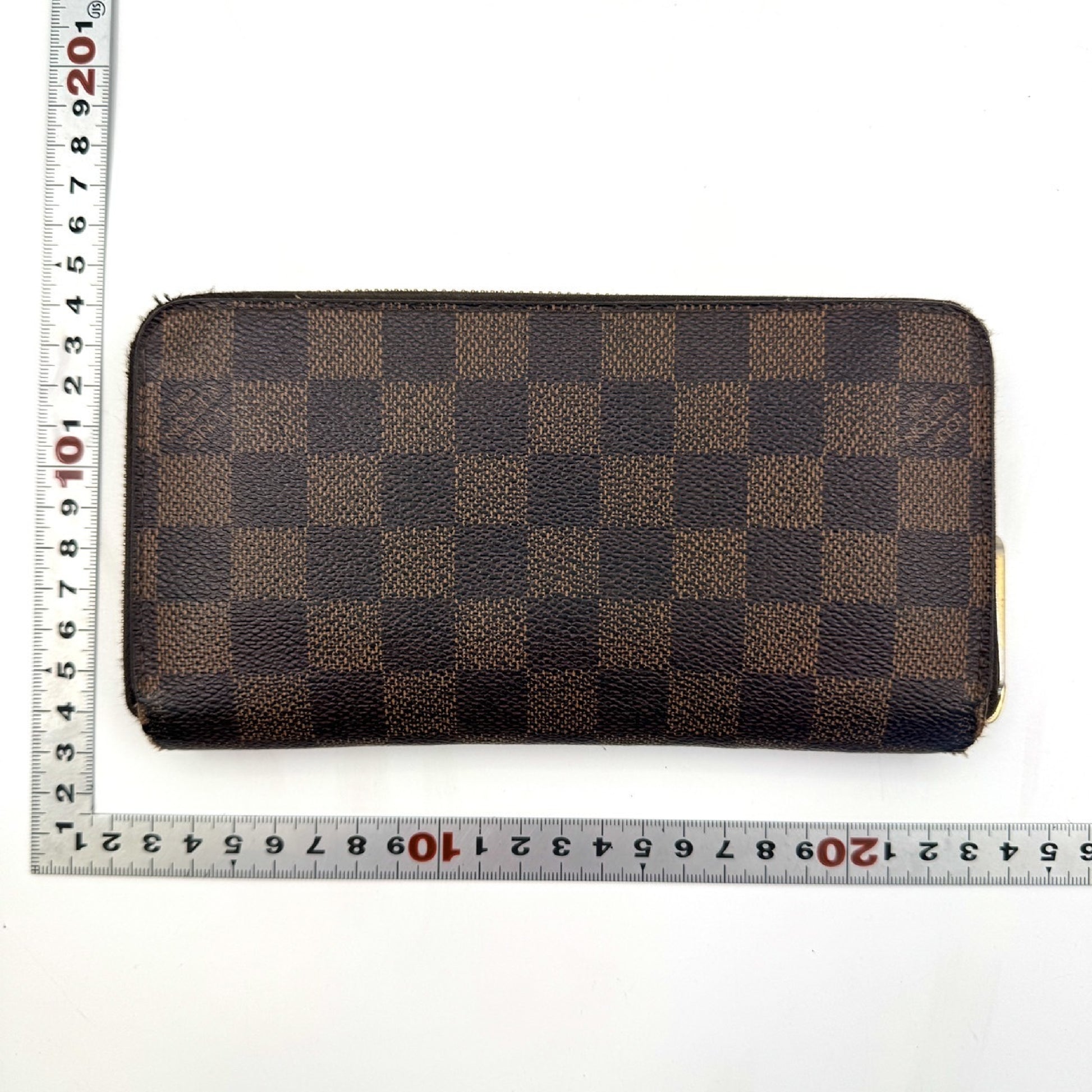 LOUIS VUITTON Damier Zippy Wallet