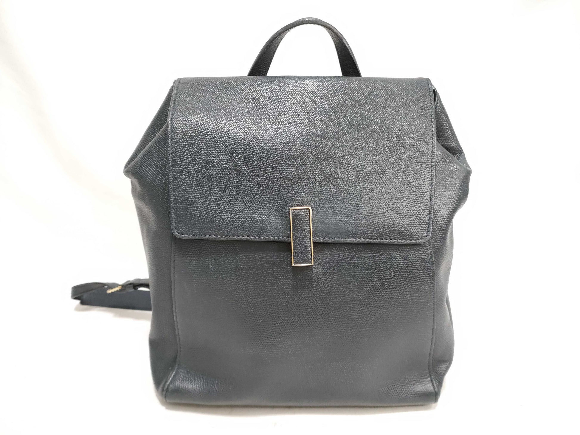 VALEXTRA Iside Backpack in Caviar Skin with Turnlock, Black