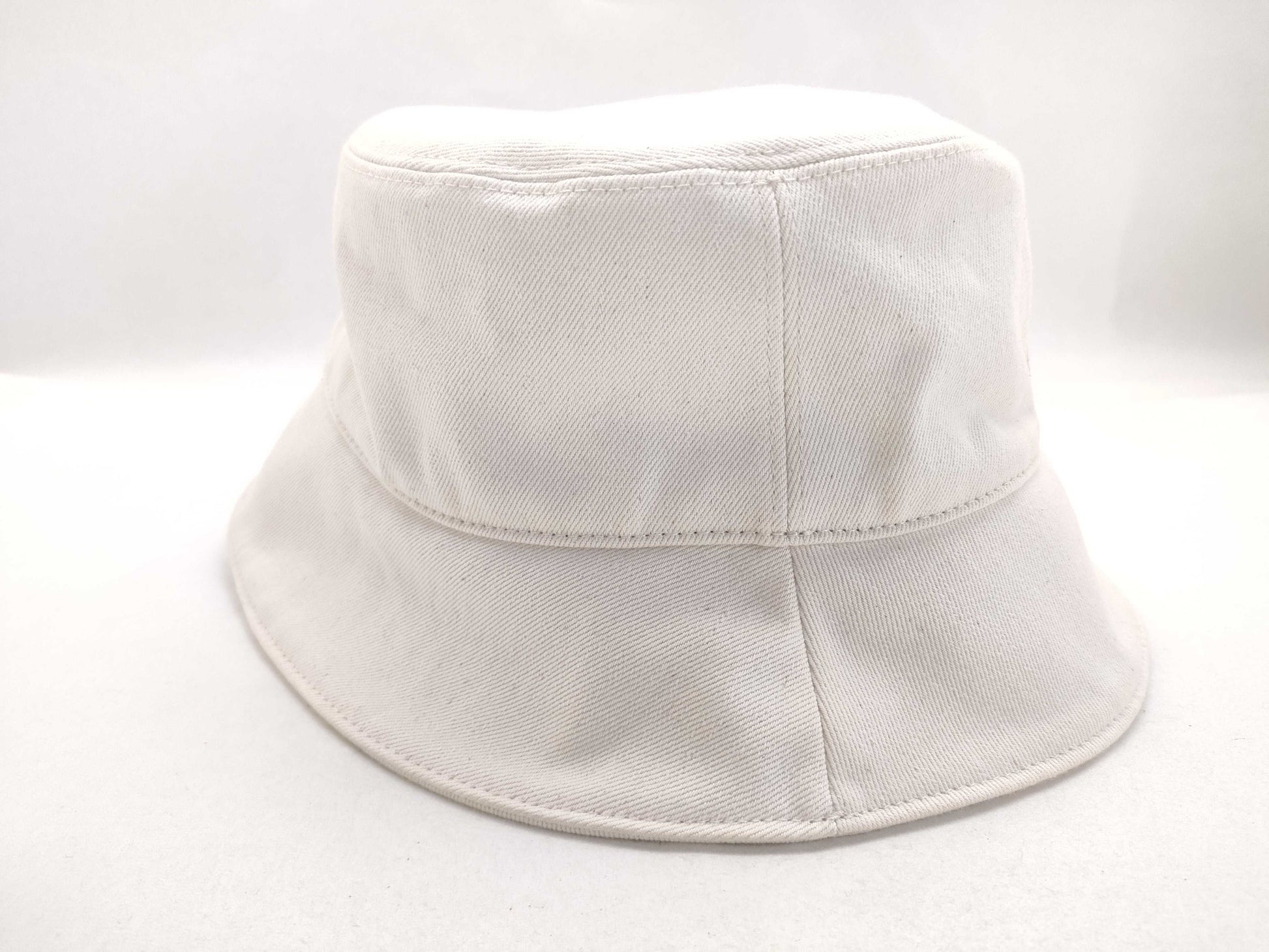 FENDI FXQ801 Logo Bucket Hat, Medium, Cotton, Other Accessories