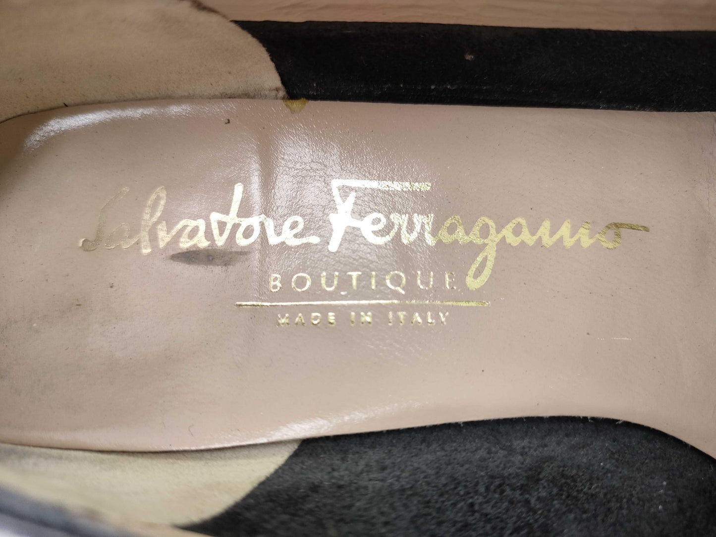 Salvatore Ferragamo Vara Ribbon Crocodile Embossed Leather Pumps, Set of 3