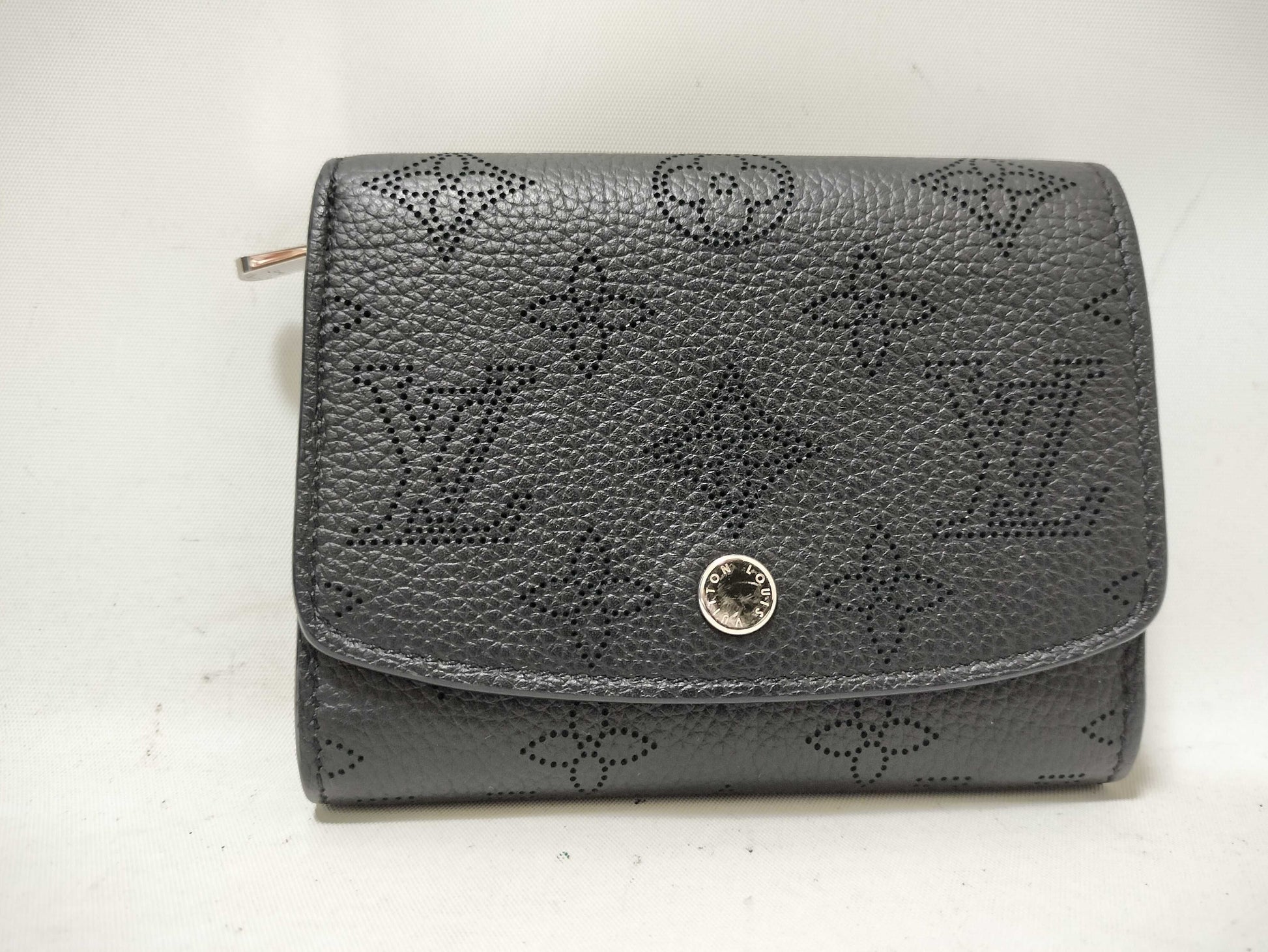 LOUIS VUITTON Mahina Mahina Portefeuille Iris Compact M67498 Noir Wallet