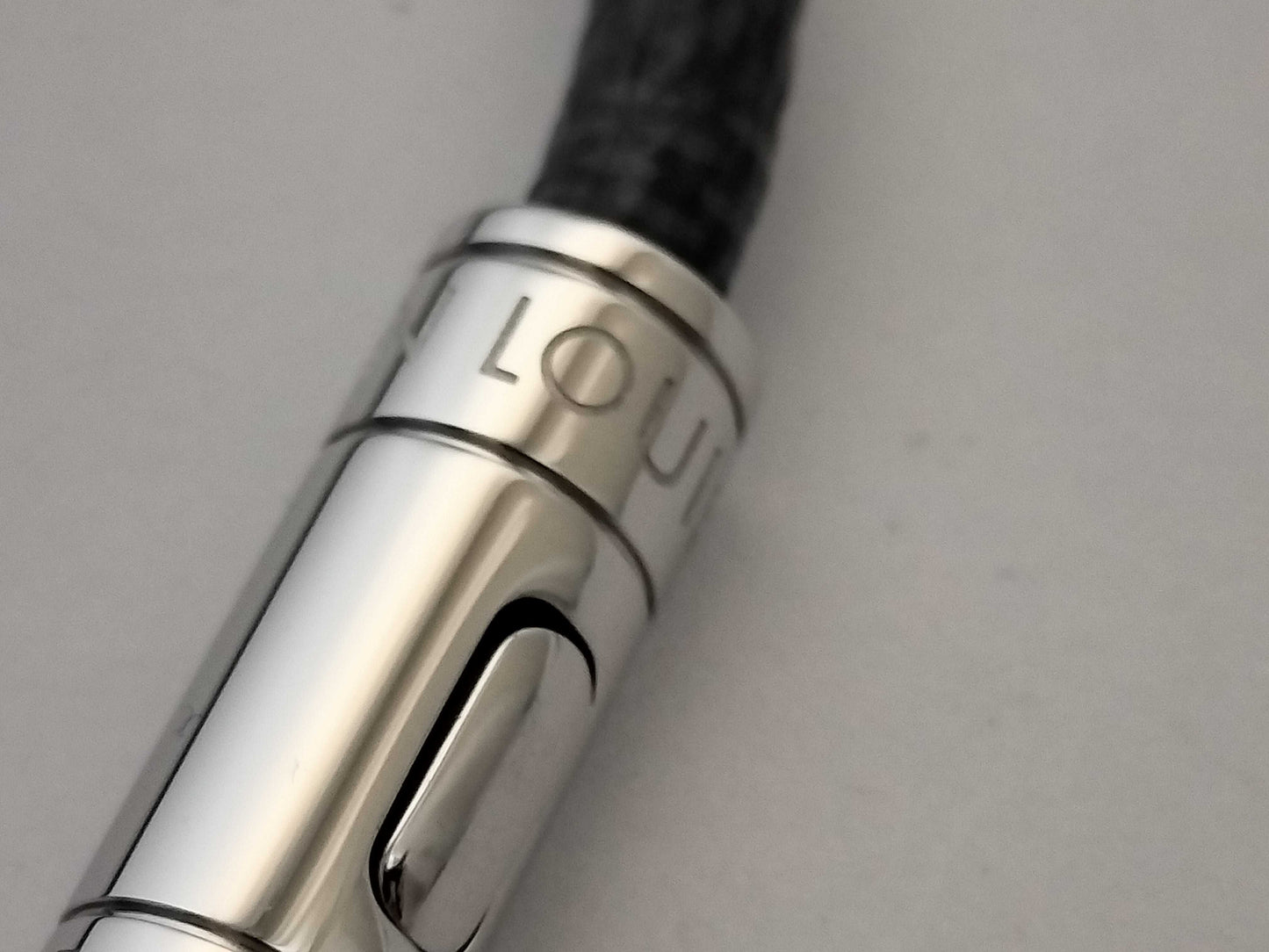 LOUIS VUITTON Damier Graphite Keep It Bracelet M6140E