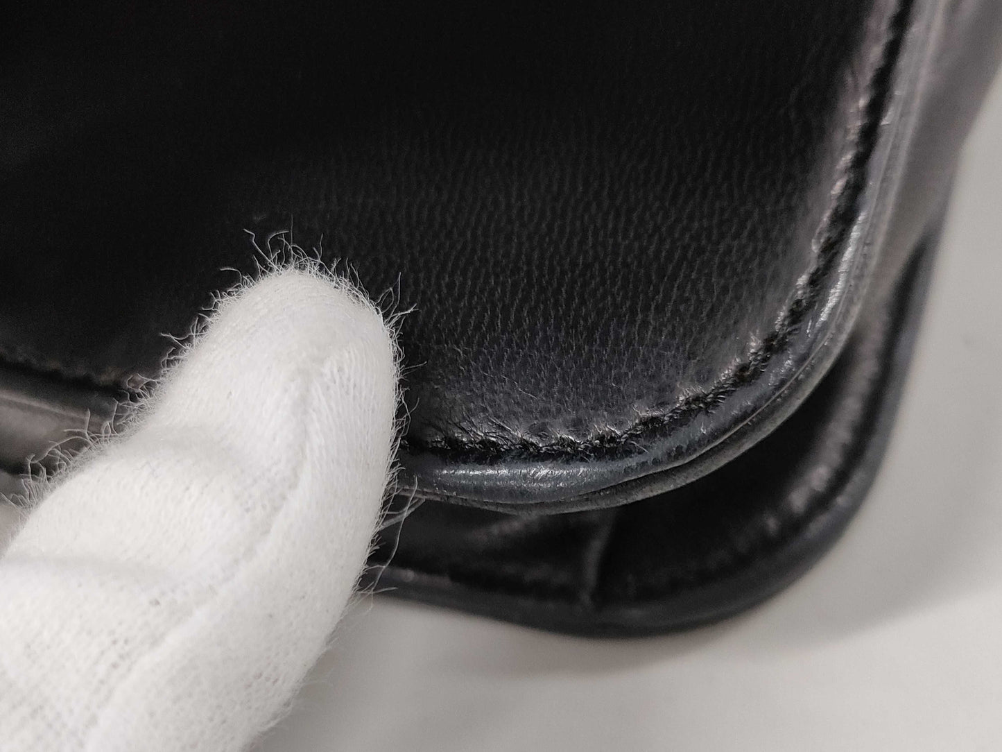 CHANEL Chain Shoulder Bag