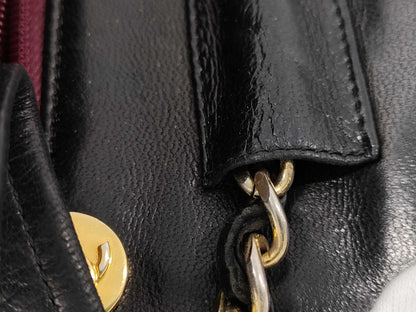 CHANEL Matelasse Chain Shoulder Bag