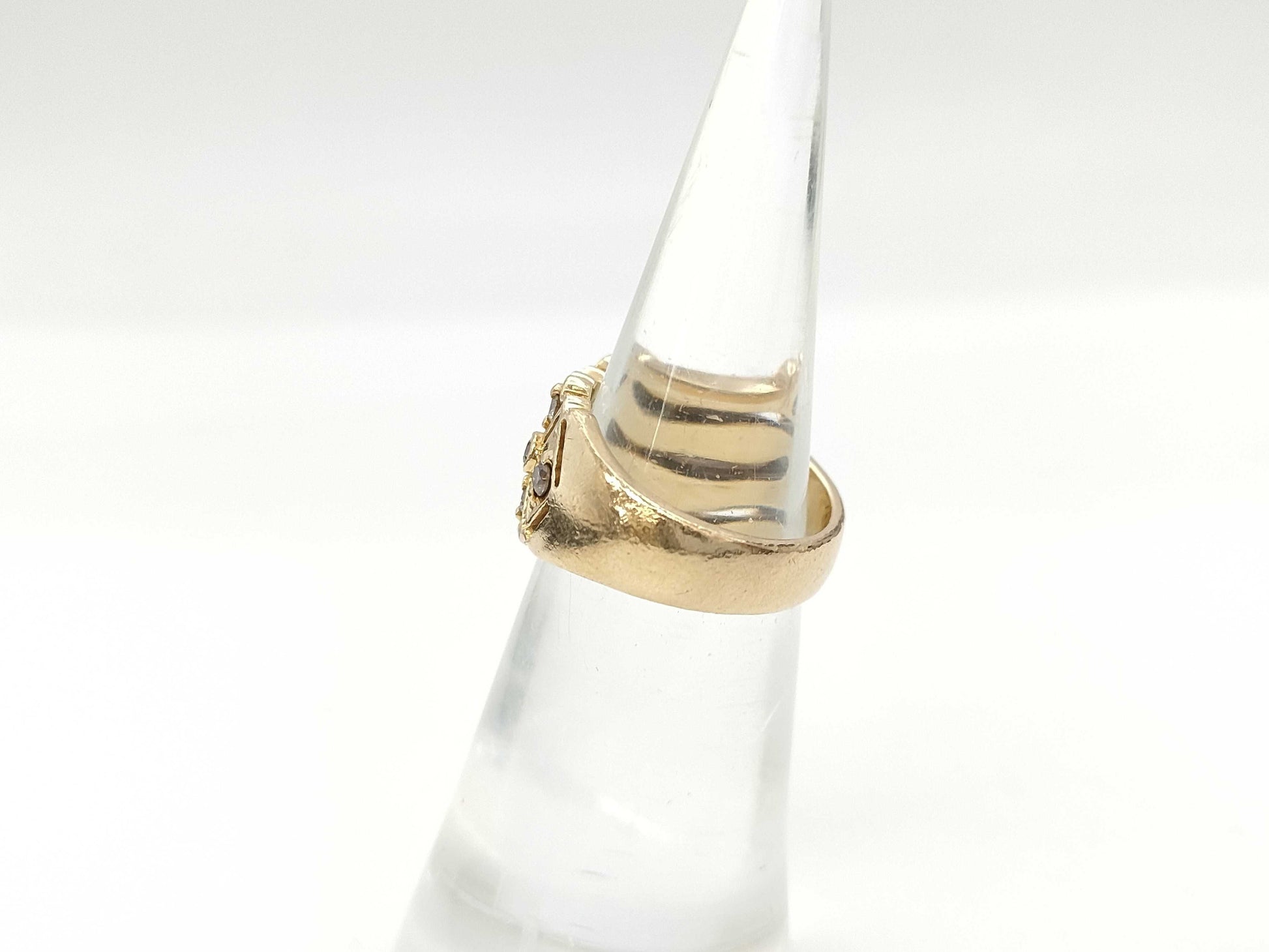 Diamond 750 5.9g Ring 