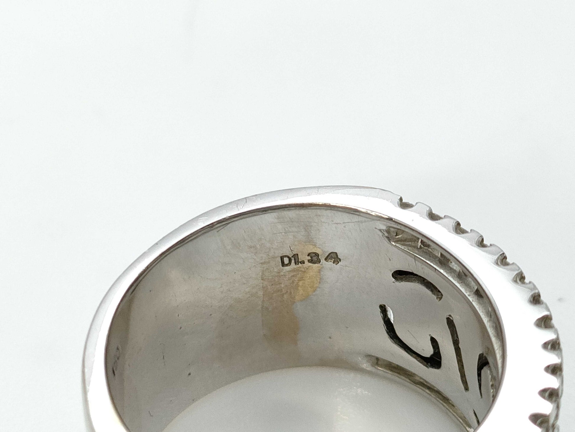 D1.34ct 750 15.6g Ring 