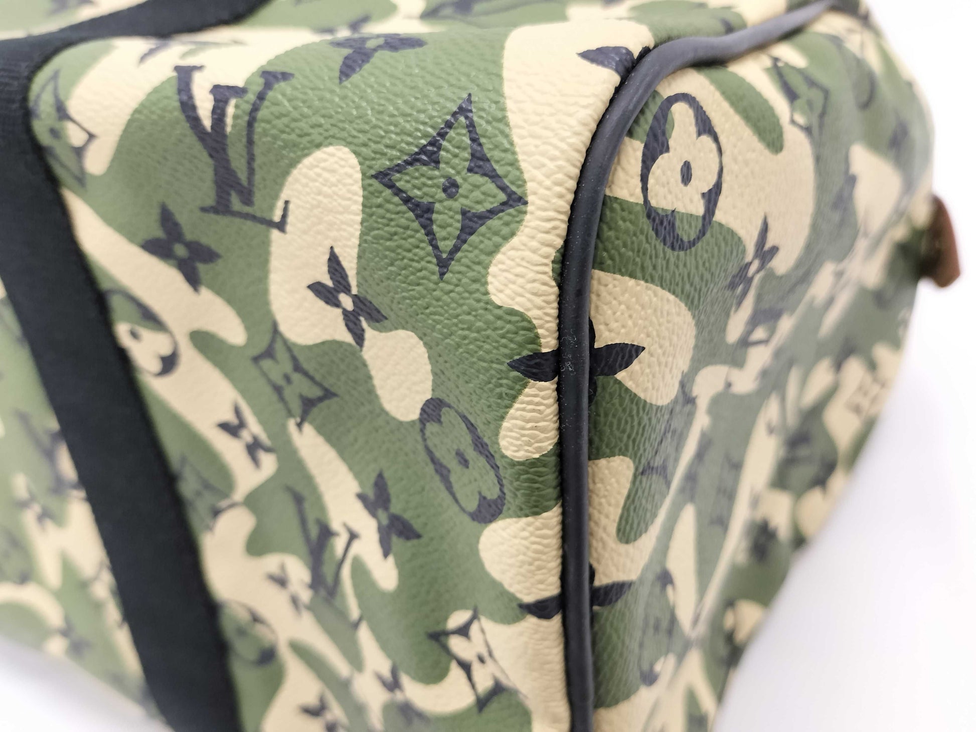 LOUIS VUITTON M95773 Monogrammed Speedy 35 Handbag