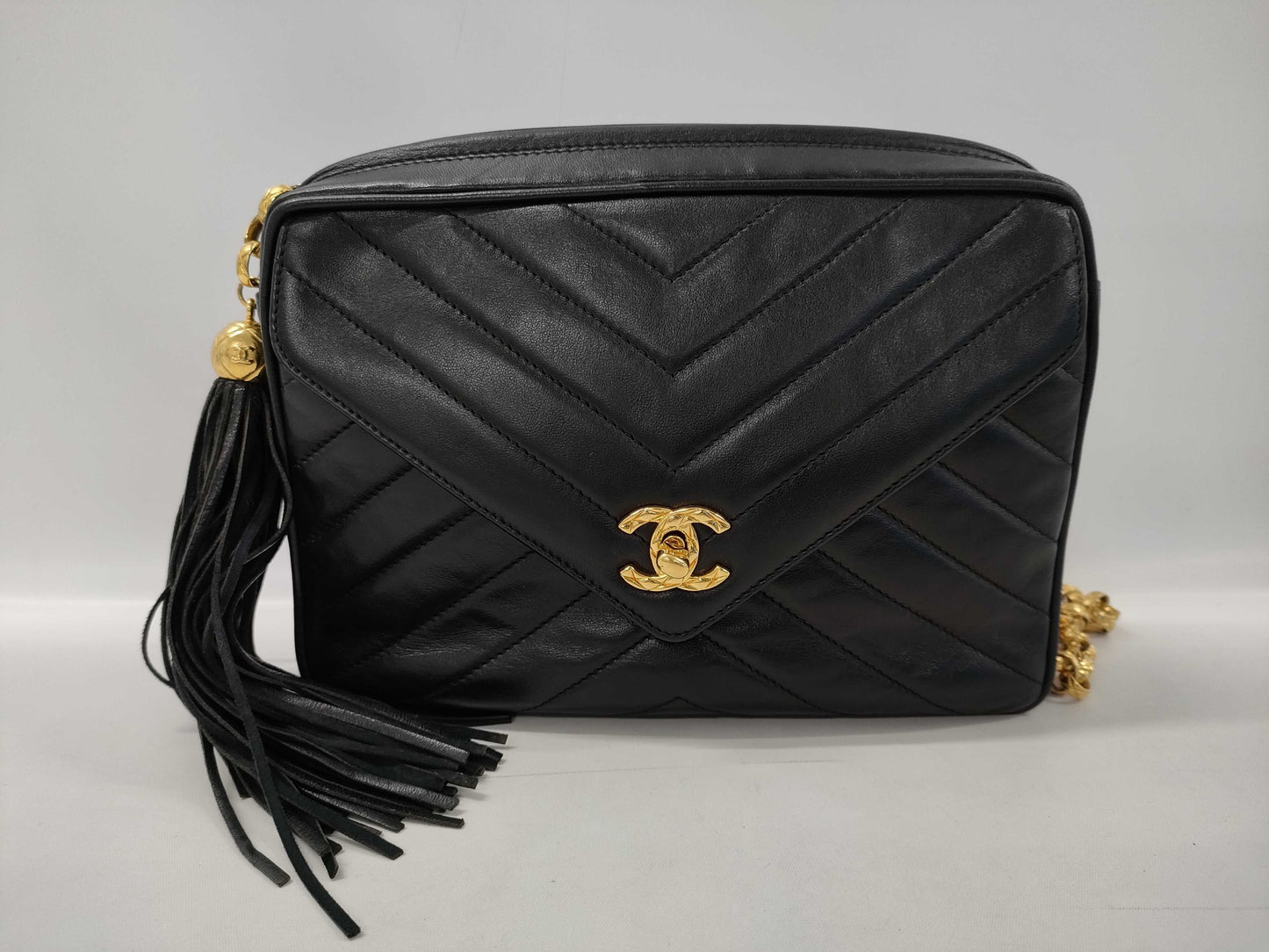 CHANEL Chevron Fringe Chain Shoulder Bag