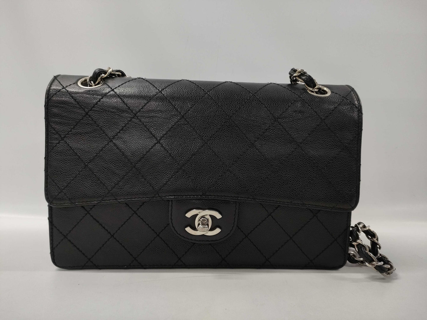 CHANEL Chain Shoulder Bag with Caviar Skin