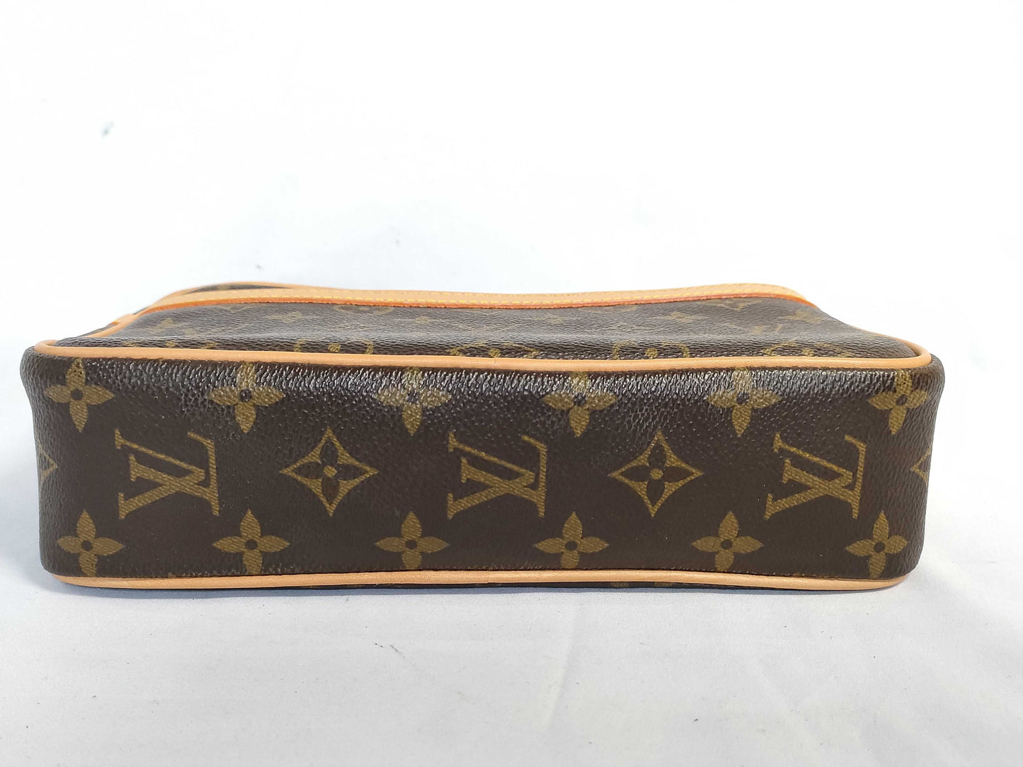 LOUIS VUITTON Monogram Bag Second Bag