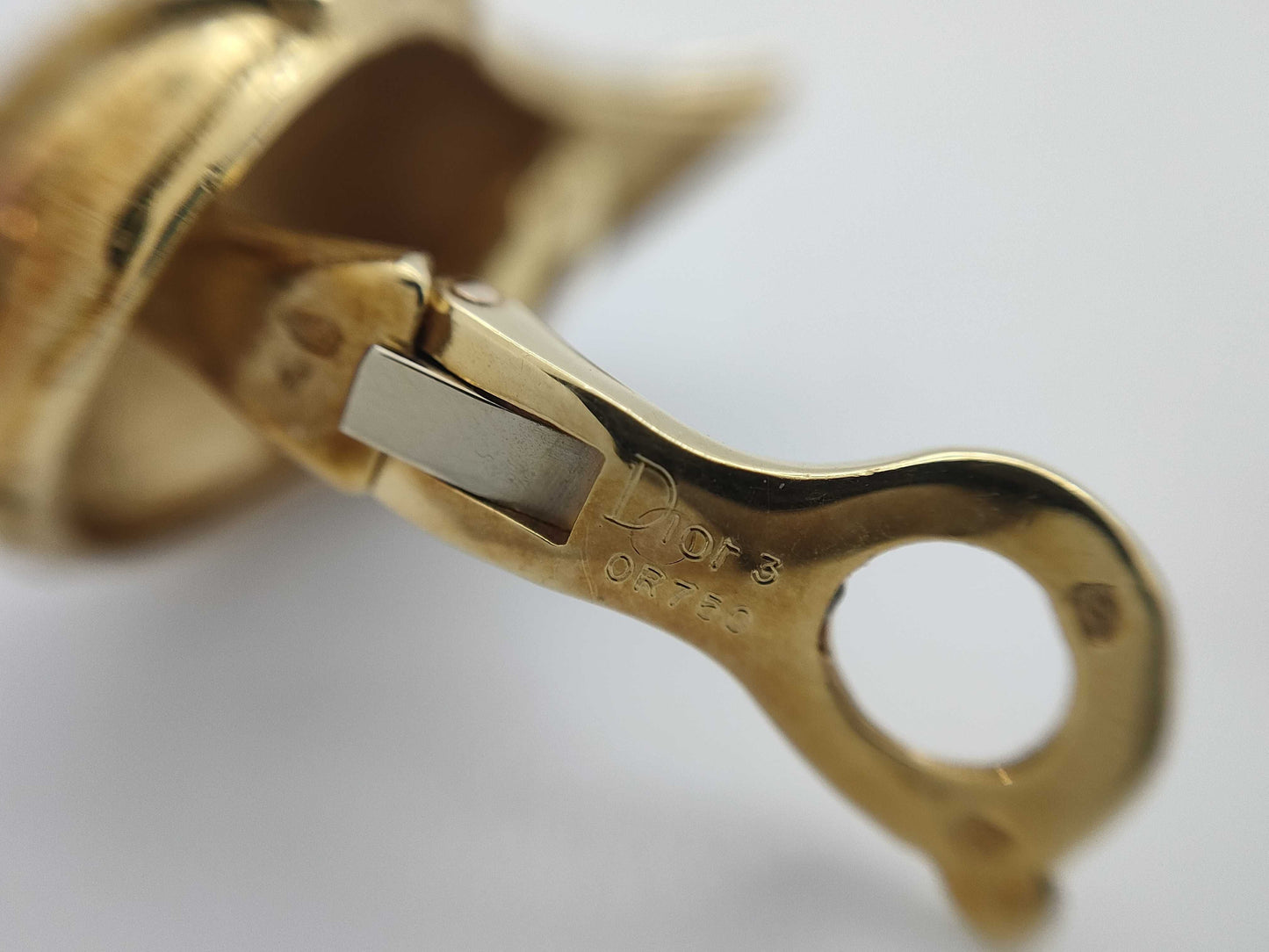 Dior Diamond 750 18.4g Earrings 