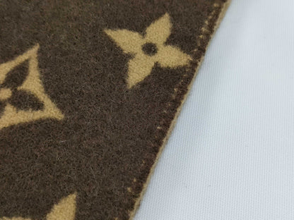 LOUIS VUITTON Louis Vuitton scarf