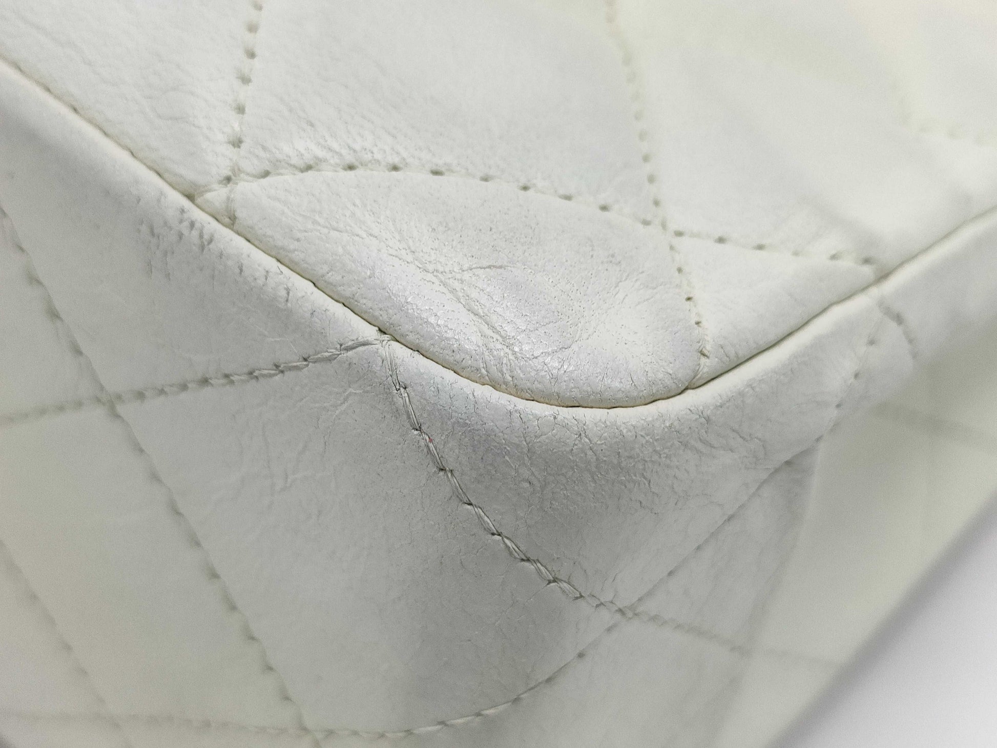 CHANEL Matelasse Chain Shoulder Bag with Seal