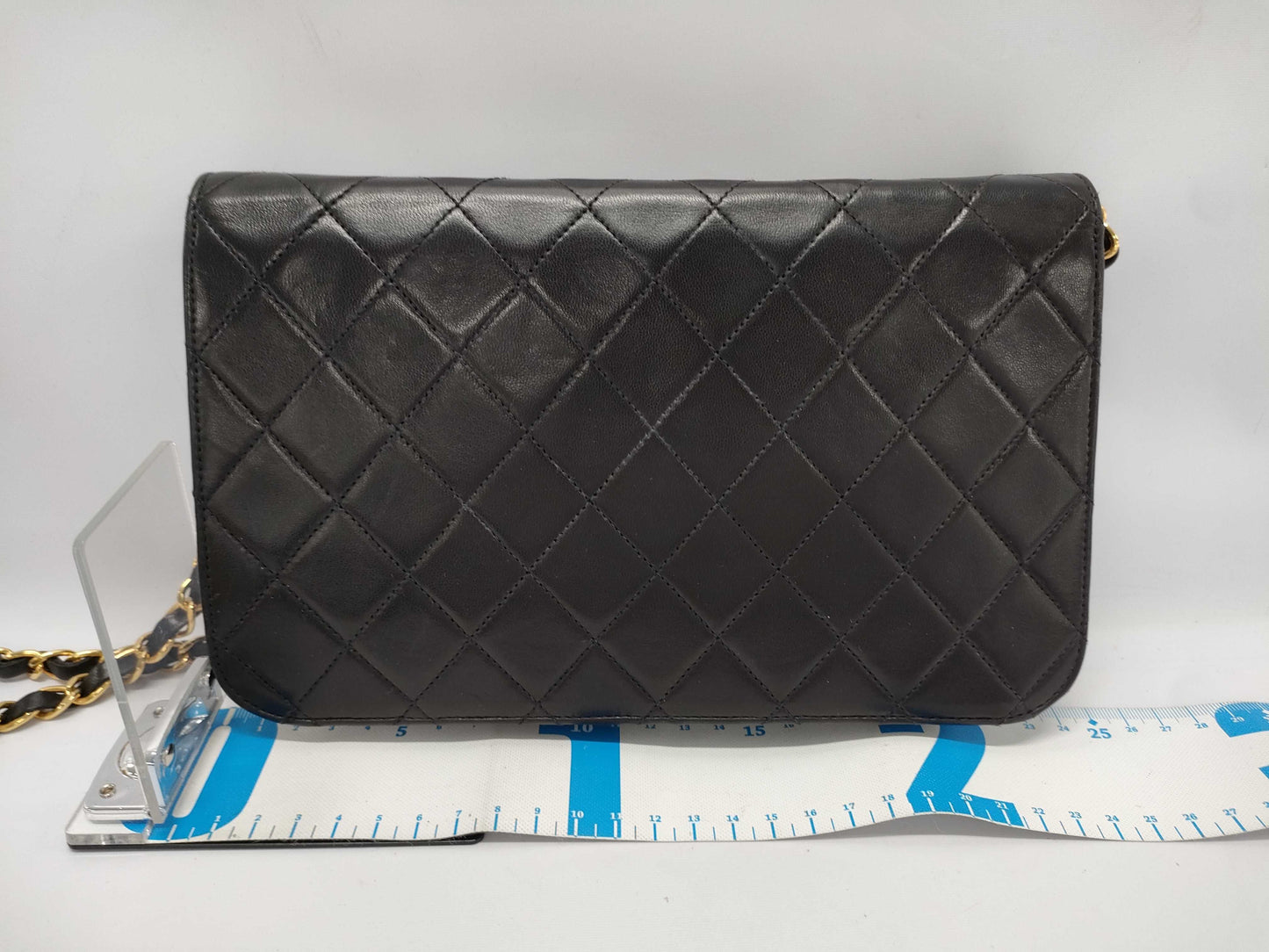 CHANEL Matelasse Chain Shoulder Bag in Lambskin, Black, 3268303