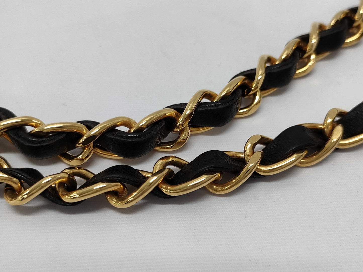 CHANEL Matelasse Chain Shoulder Bag in Lambskin, Black, 3268303