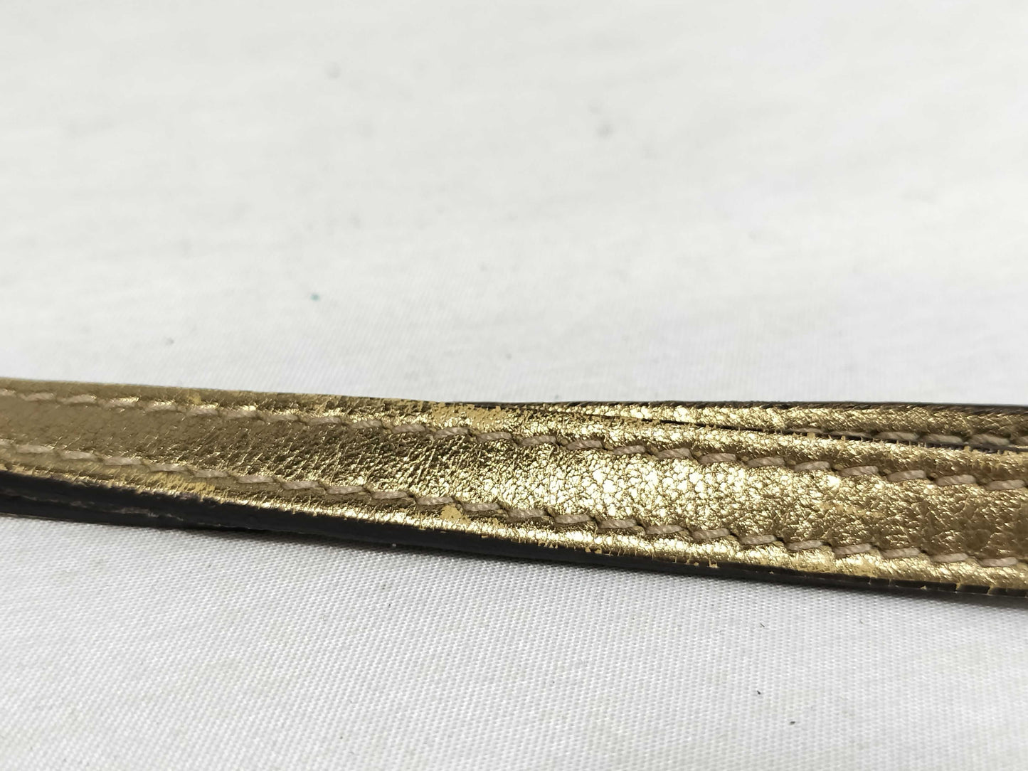 GUCCI GG Canvas Pouch Gucci GG Canvas Pouch