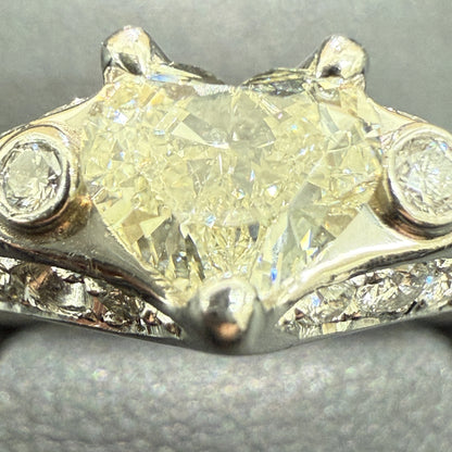 D1.009ct FD0.553ct PT900 10.9g Ring 