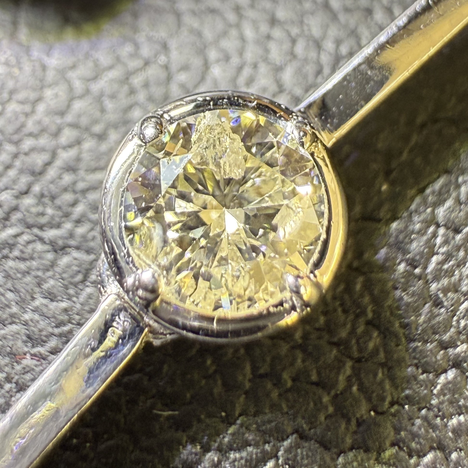 D0.50ct/0.50ct K18WG 3.3g Earrings 