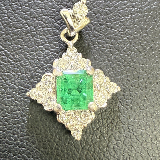 E0.39ct D0.28ct PT900 2.3g Pendant Top 