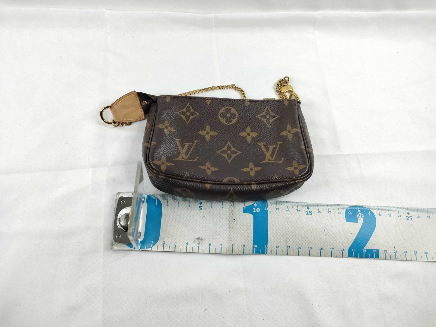LOUIS VUITTON Monogram Accessoires UB0271 Pouch