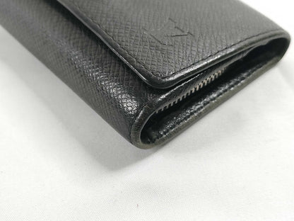 LOUIS VUITTON Taiga Vuitton Taiga Wallet Coin Case