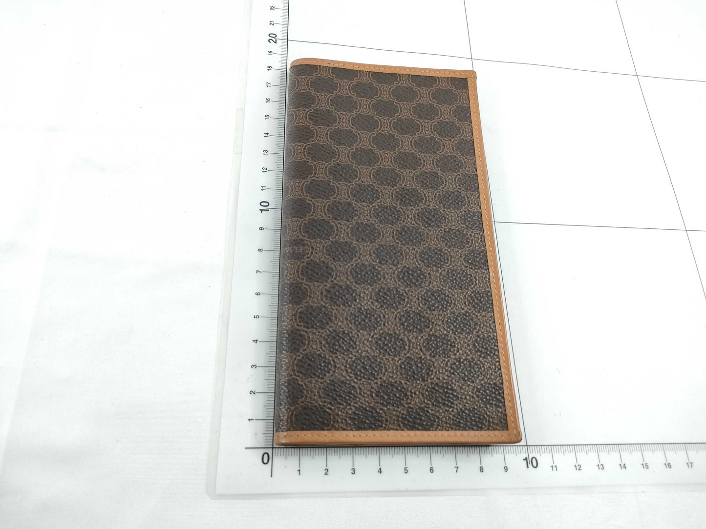 CELINE Long Wallet with Billfold