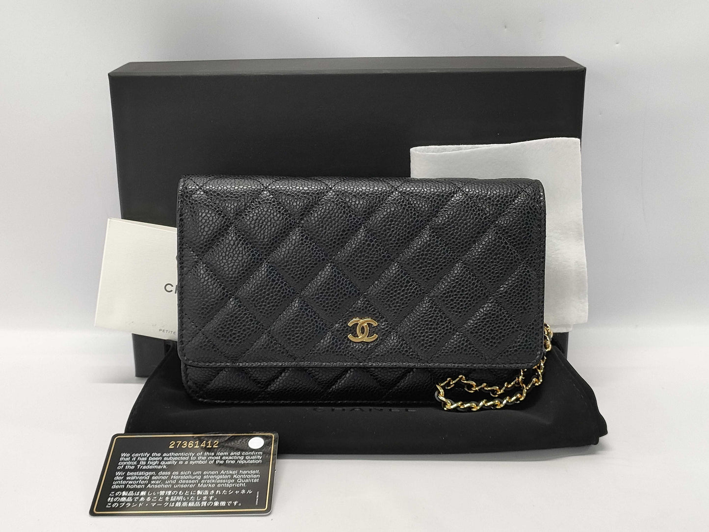 CHANEL Caviar Leather Chain Wallet A33814 Gold Hardware Black 27 Series Shoulder Bag