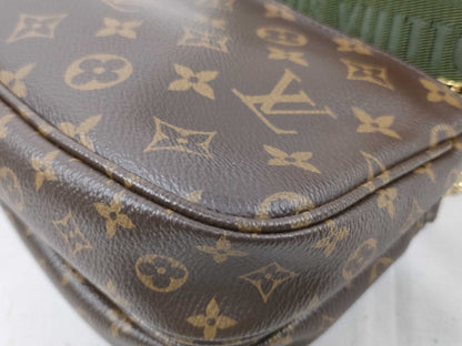 LOUIS VUITTON Monogram Multipochette M44813 LY4280 Shoulder Bag
