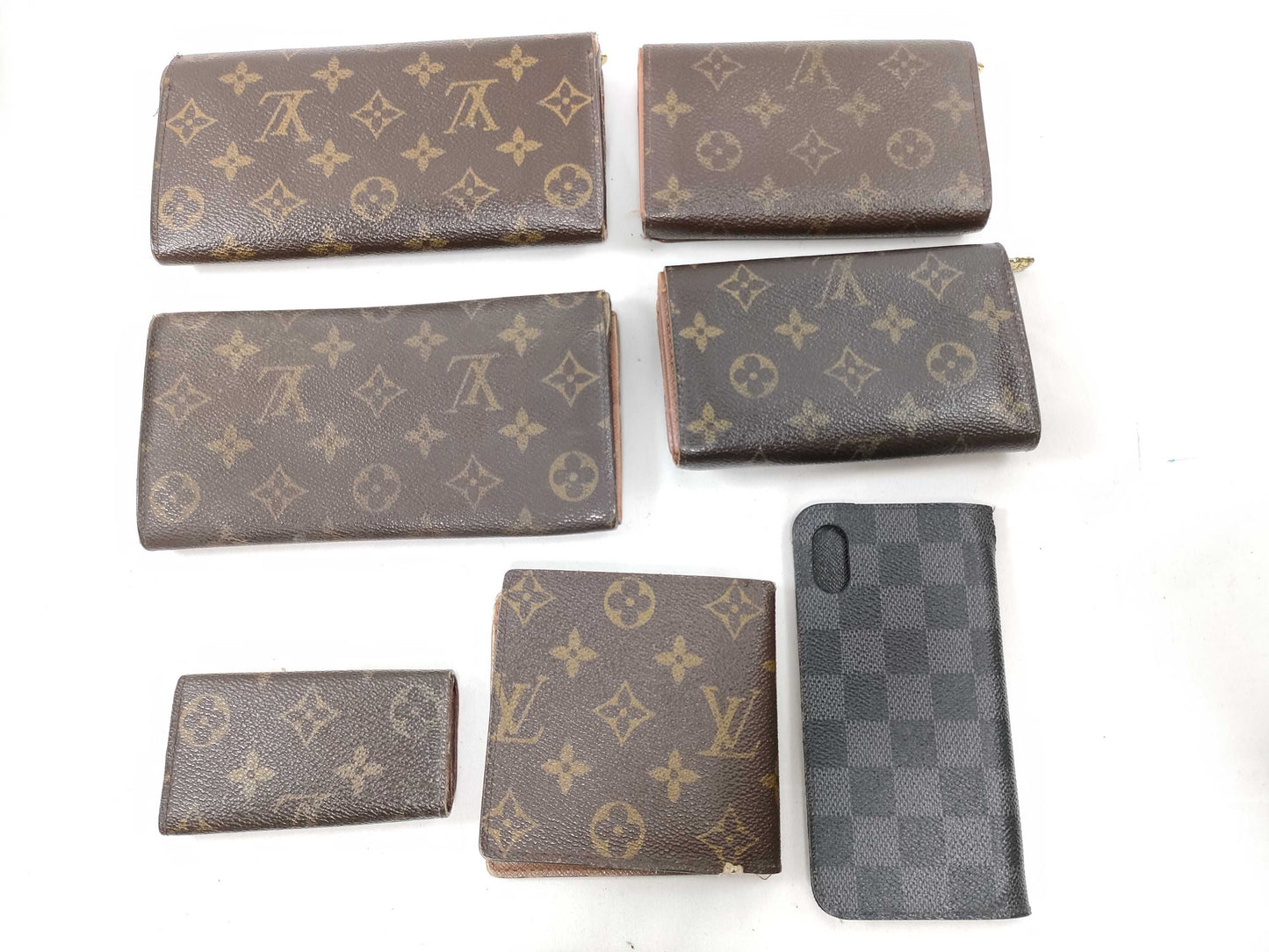 LOUIS VUITTON Monogram Louis Vuitton Monogram Wallet Accessories 7-Piece Wallet