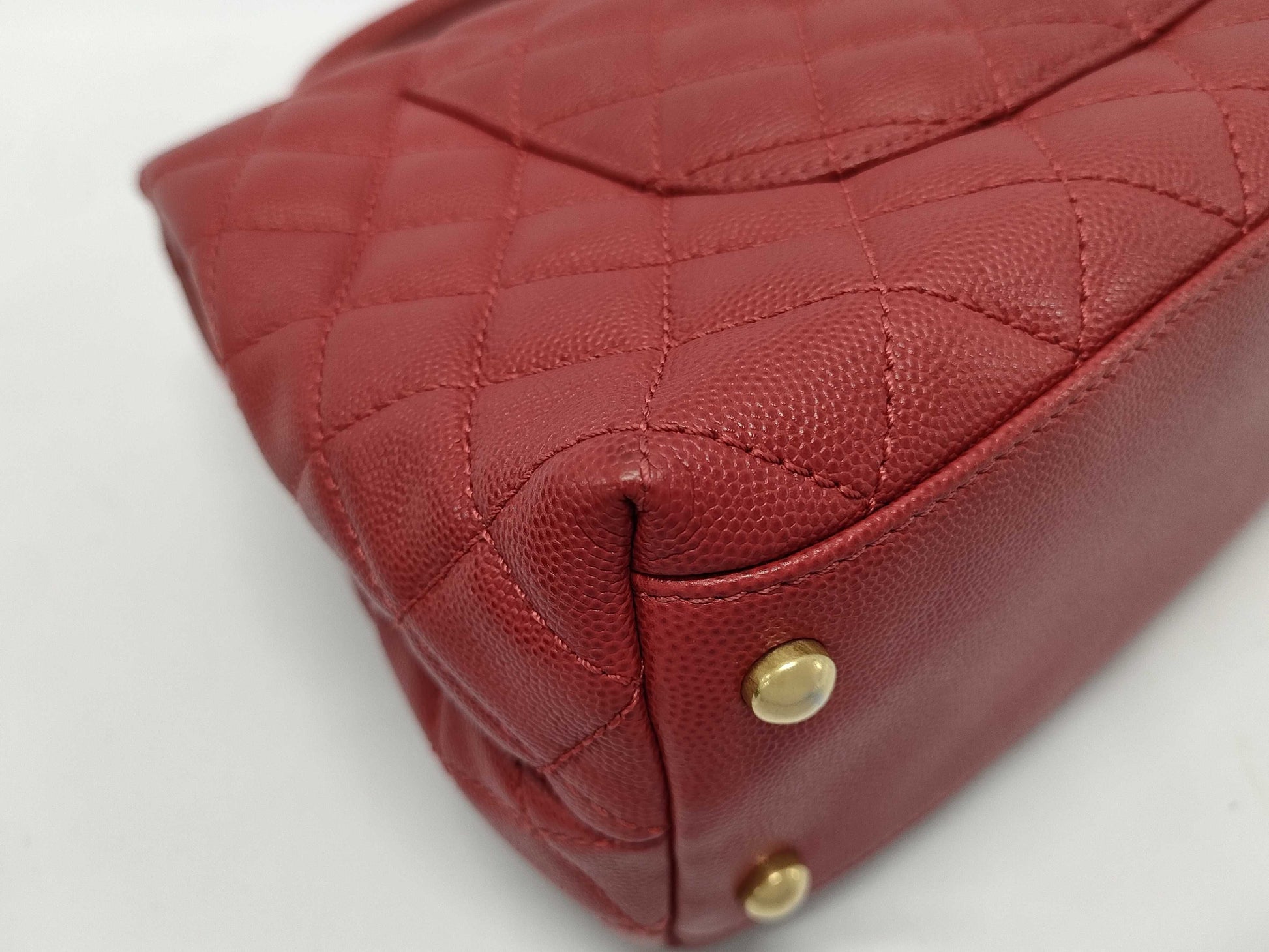 CHANEL Coco Handle 29 Matelasse Caviar Leather Red GD Hardware A92991 24 Series Handbag