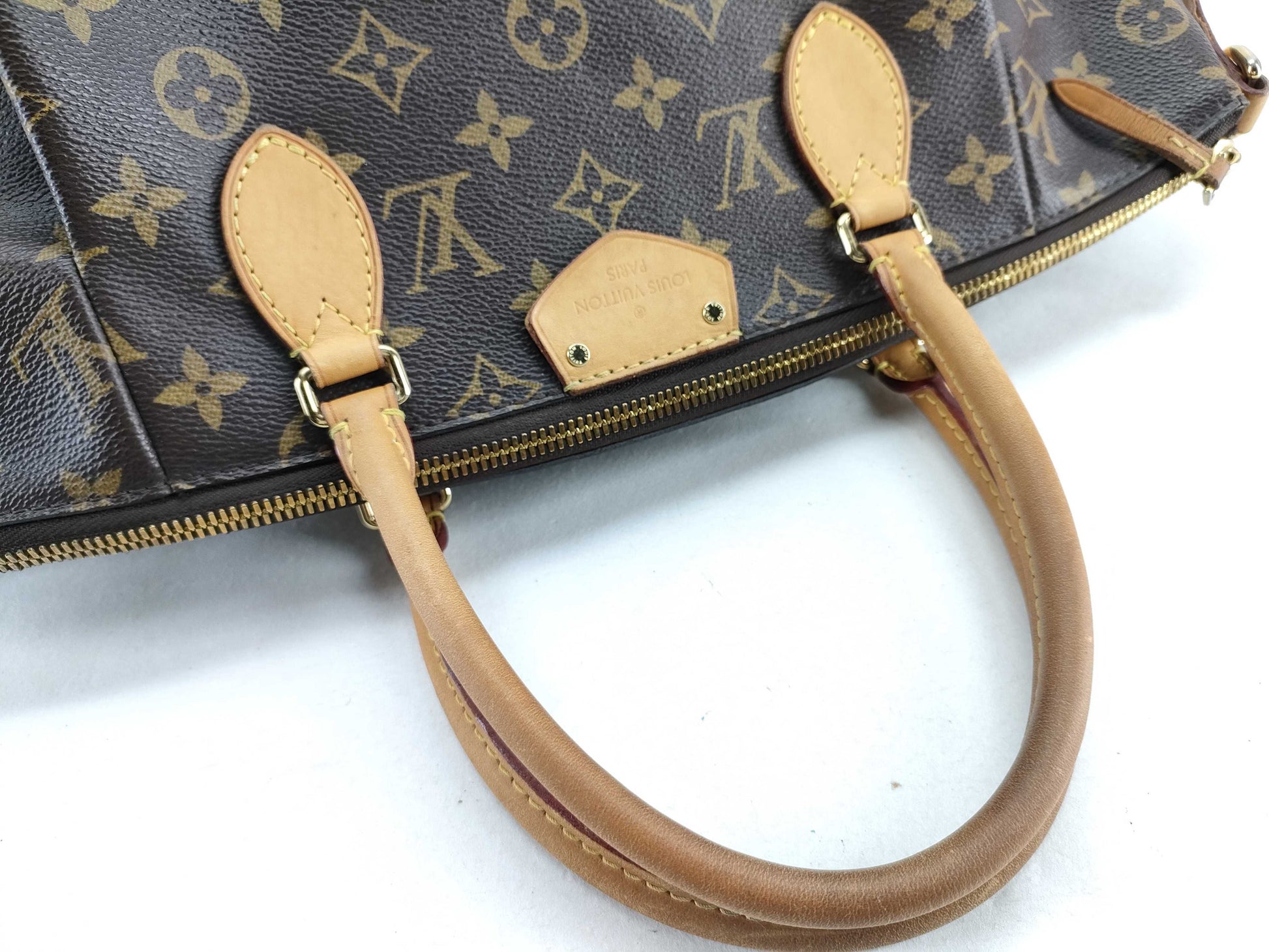 LOUIS VUITTON Monogram Louis Vuitton Monogram Turenne MM M48814 Tote Bag