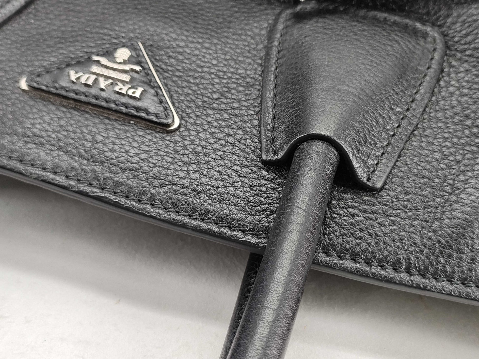 PRADA Vitello Phoenix Leather 2-Way Tote Bag, Black, BN2795