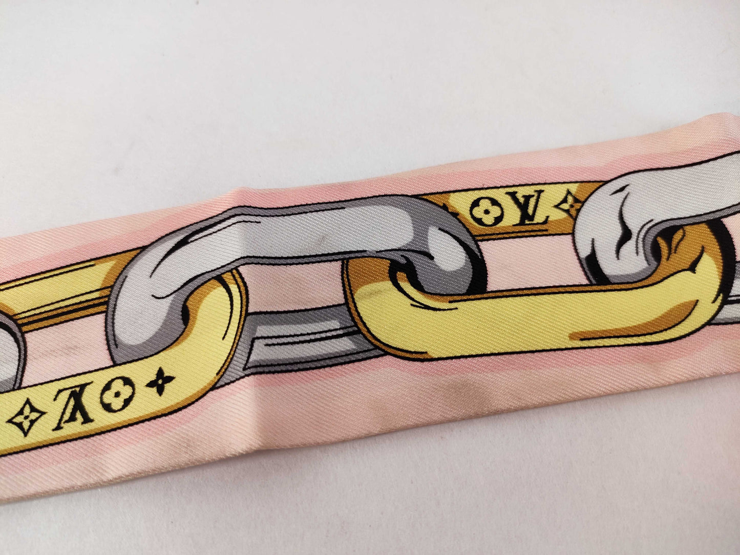 LOUIS VUITTON Louis Vuitton Twilly Other accessories