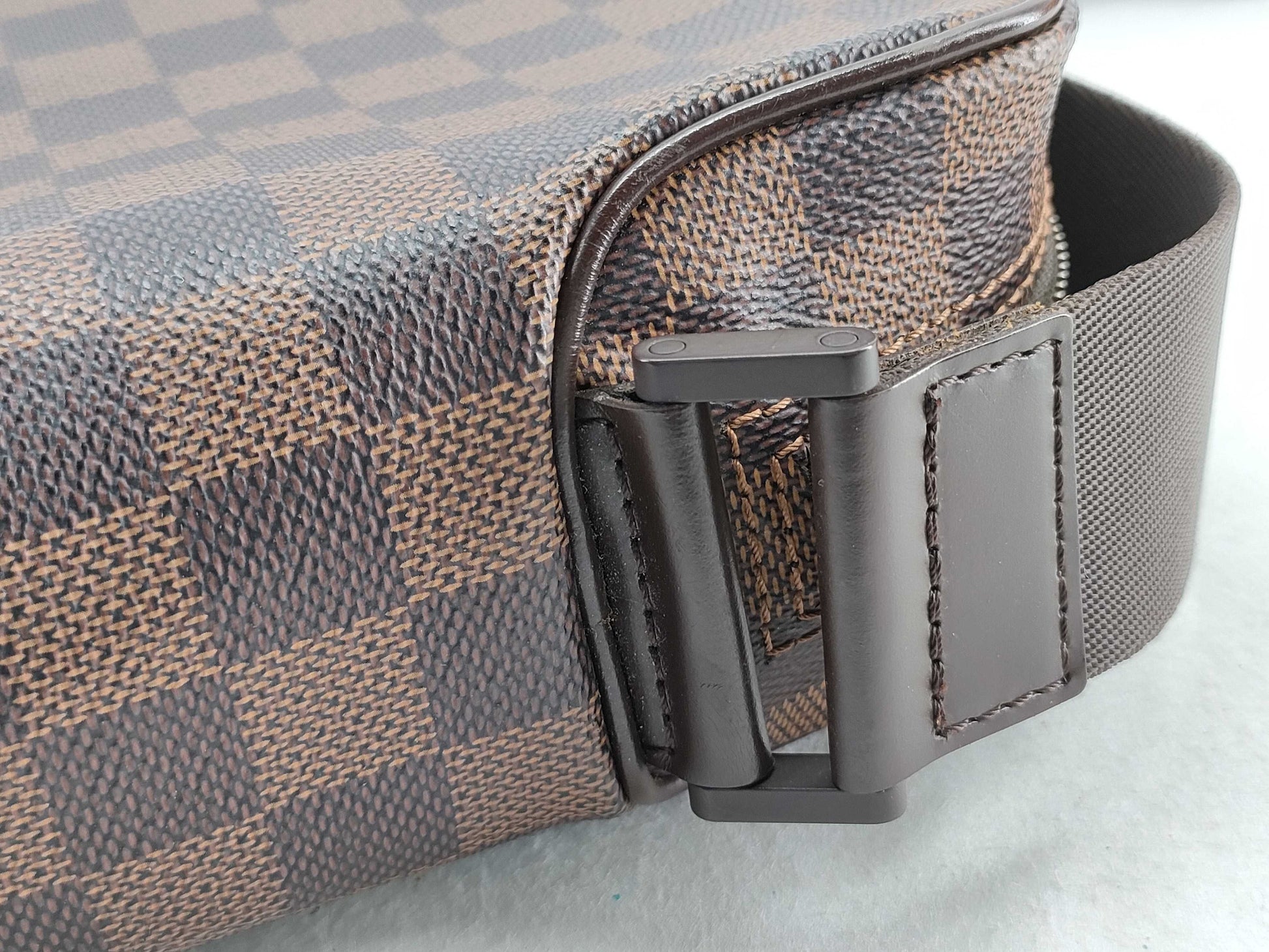 LOUIS VUITTON Damier Olaf PM N41442 Shoulder Bag