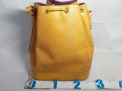 LOUIS VUITTON Epi LV Noe Epi Yellow Shoulder Bag