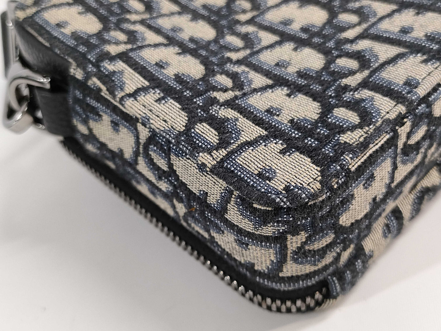 Dior DIOR/Christian Dior Shoulder Bag DIOR AND KENNY SCHARF Strap Pouch 2ESBC119UAU_H10E Dior and Kenny Scharf Shoulder Bag