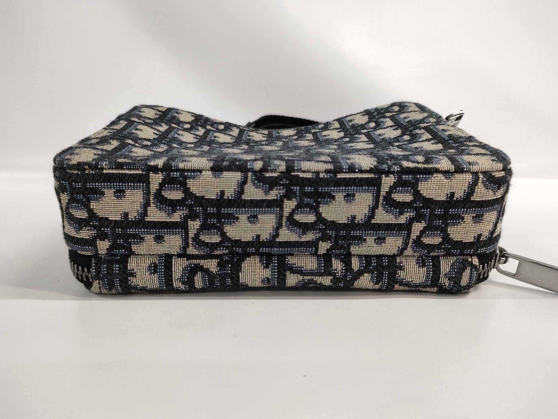 Dior DIOR/Christian Dior Shoulder Bag DIOR AND KENNY SCHARF Strap Pouch 2ESBC119UAU_H10E Dior and Kenny Scharf Shoulder Bag