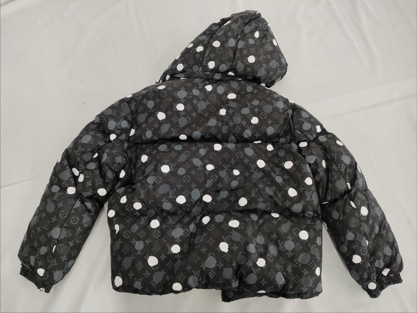 LOUIS VUITTON Down Jacket - RM231H V33 HOB31E x Yayoi Kusama / Painted Dots / Monogram / 23SS Size 48 Jacket