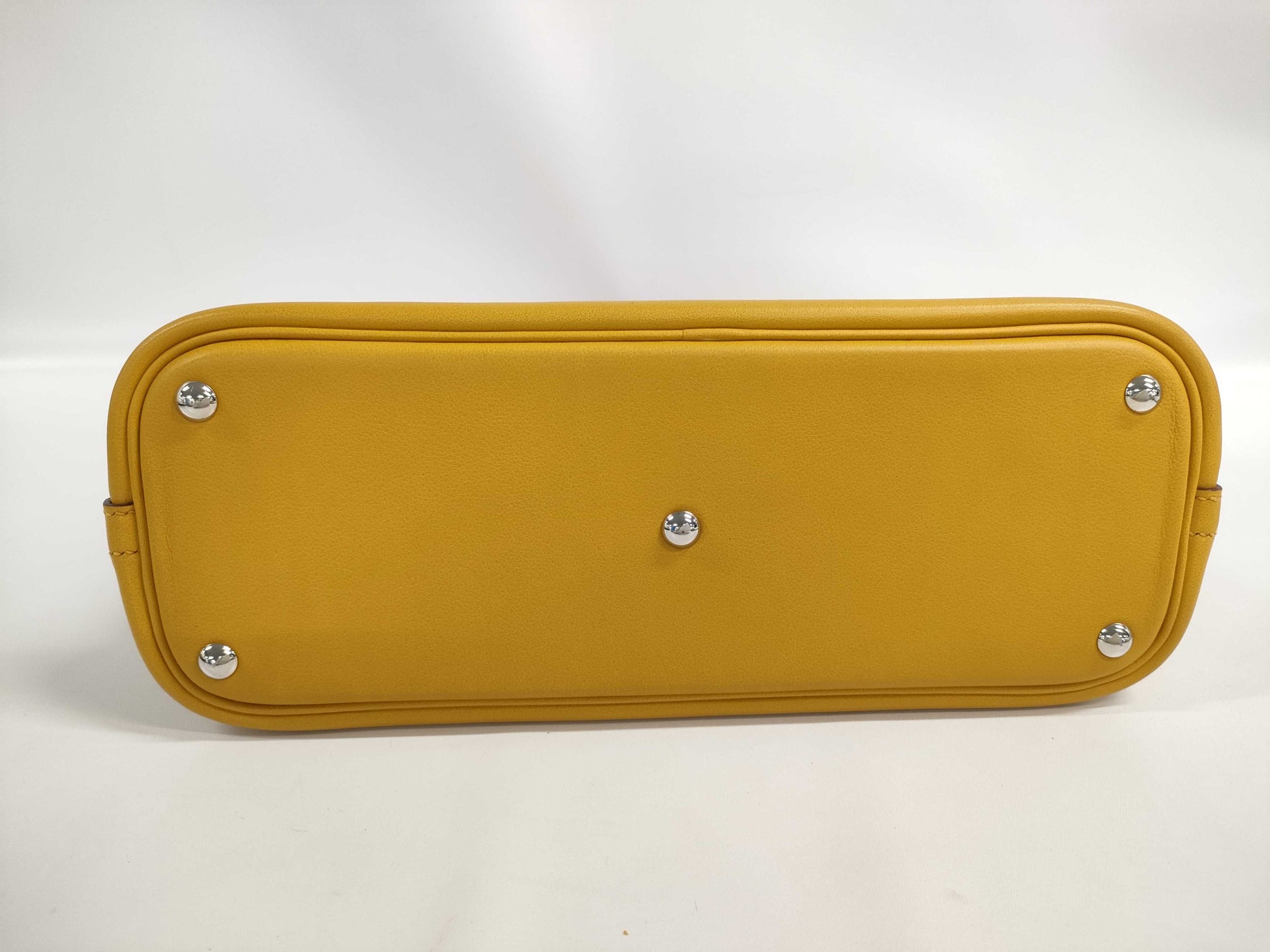 HERMES Bolide 27 Handbag, Jaune Ambre, Swift Leather, C Stamp, Handbag