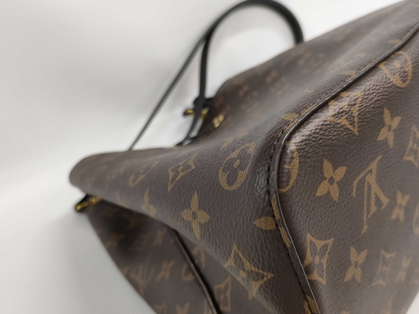 LOUIS VUITTON LOUIS VUITTON NeoNoe Shoulder Bag M44020 Shoulder Bag