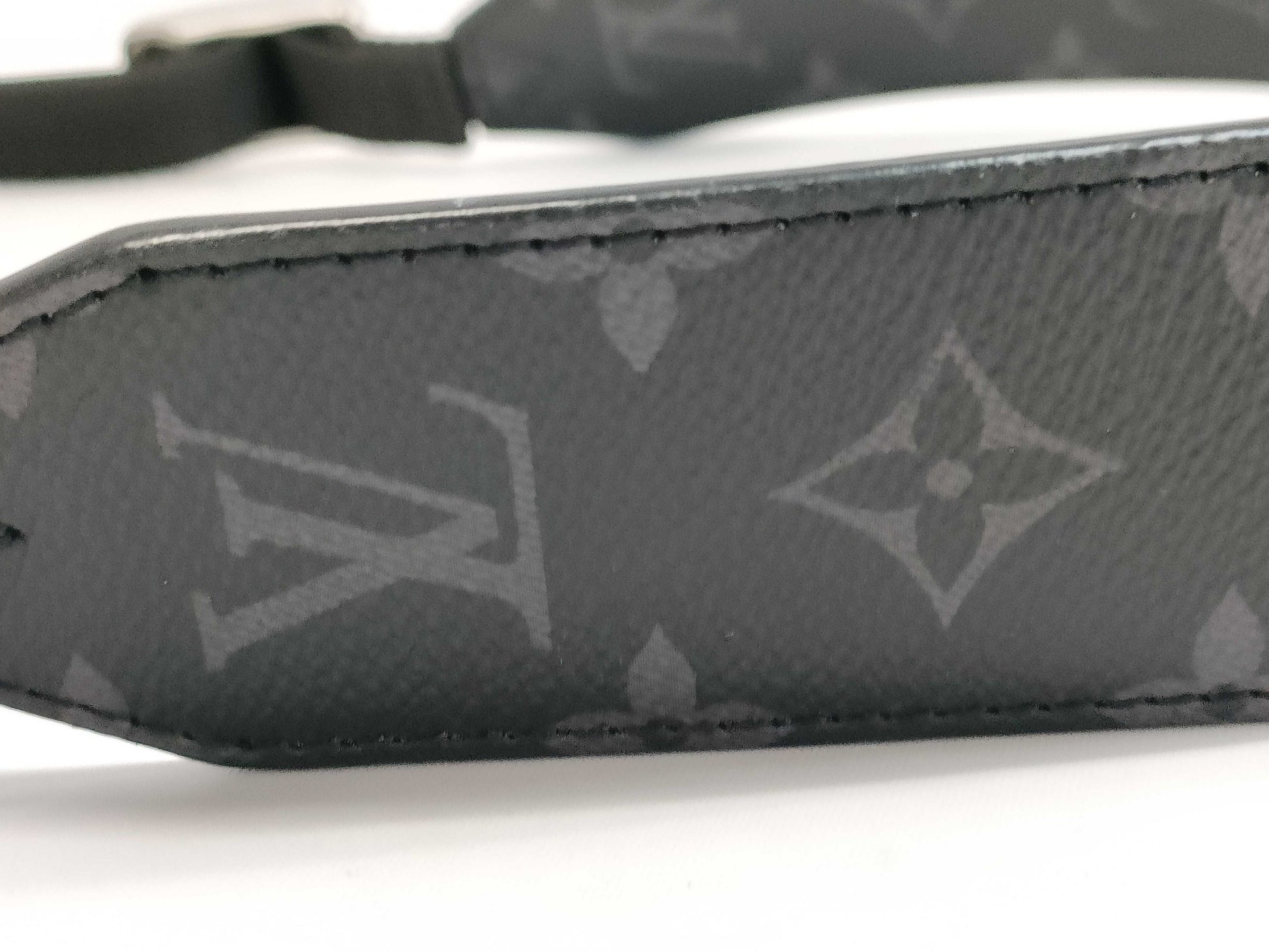 LOUIS VUITTON LOUIS VUITTON Shoulder Bag Outdoor Messenger PM M30233 Shoulder Bag