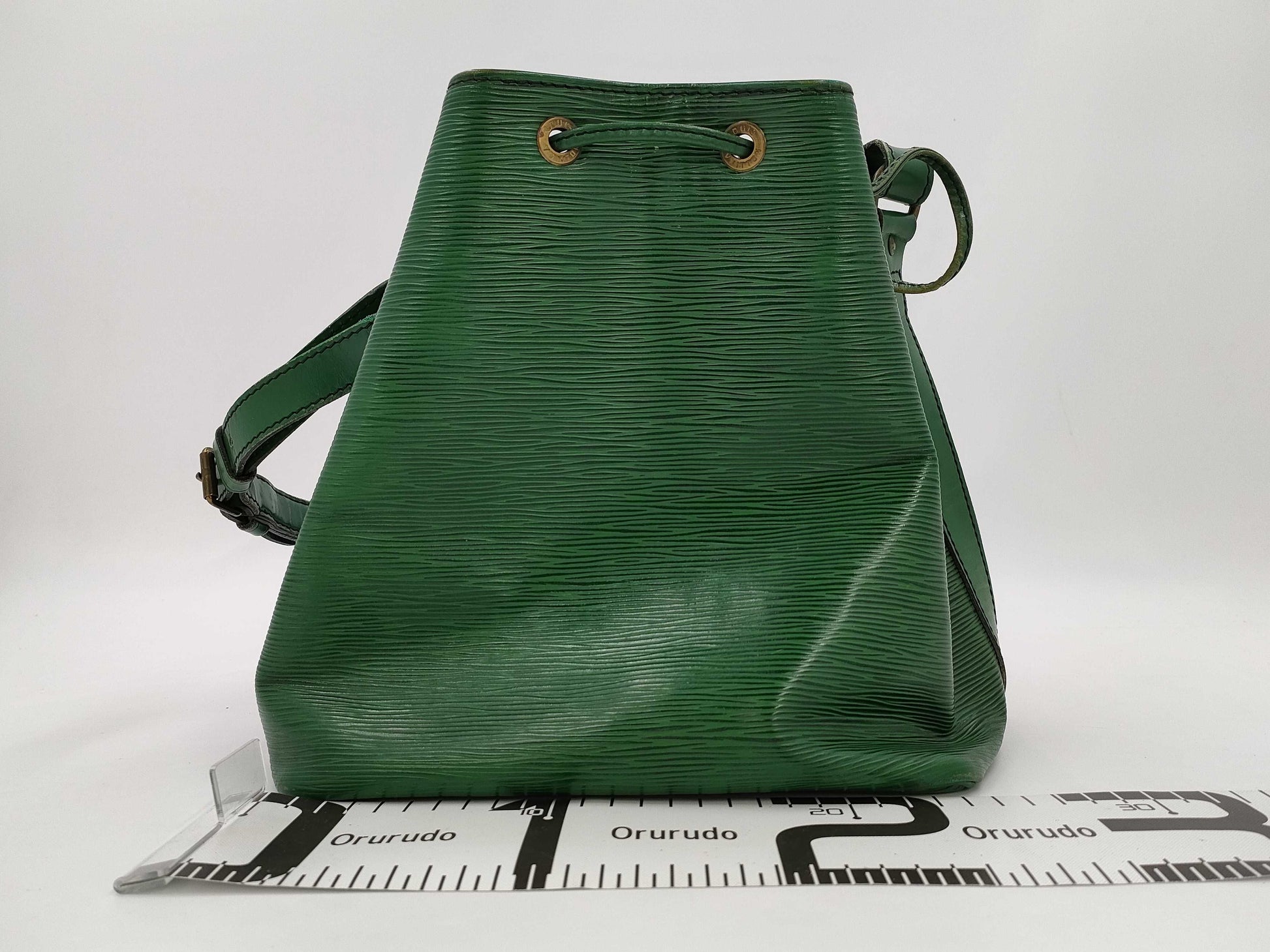 LOUIS VUITTON LV Petit Noe 881A2 Shoulder Bag