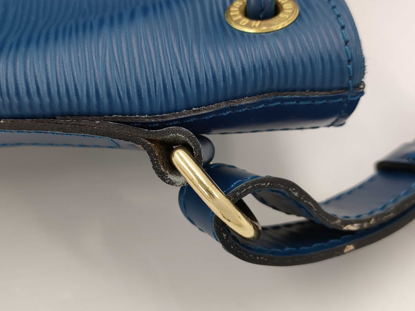 LOUIS VUITTON LV Noe AR0985 Shoulder Bag