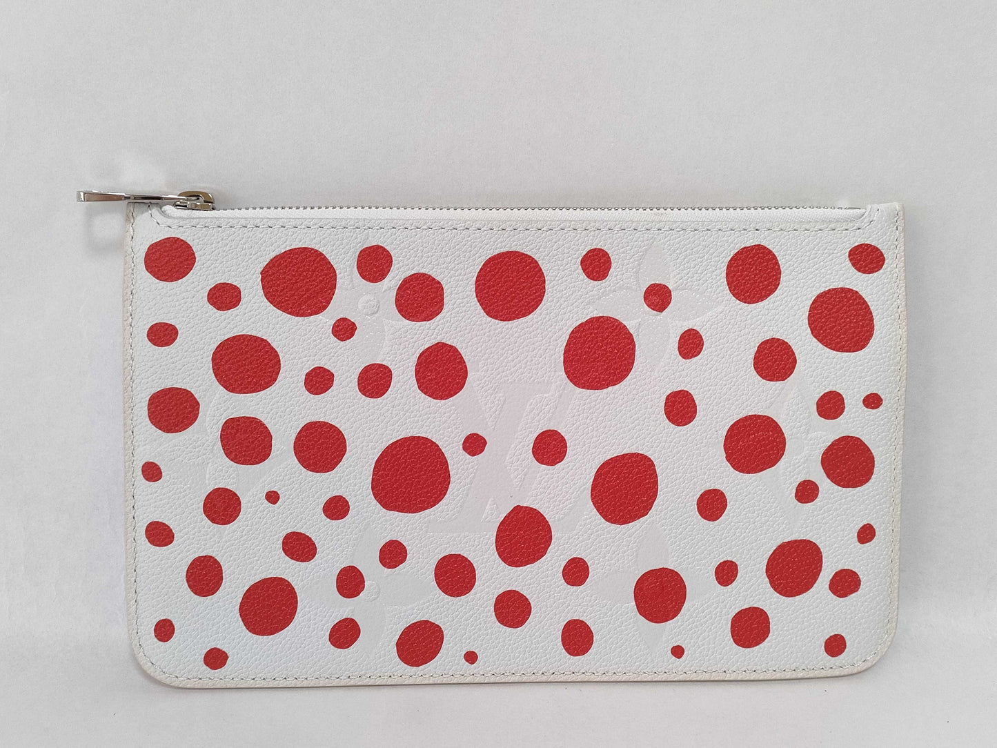 LOUIS VUITTON Monogram Empreinte Louis Vuitton Yayoi Kusama Infinity Dot Neverfull Pouch White/Red Monogram Empreinte Infinity Dot Silver Hardware Pouch