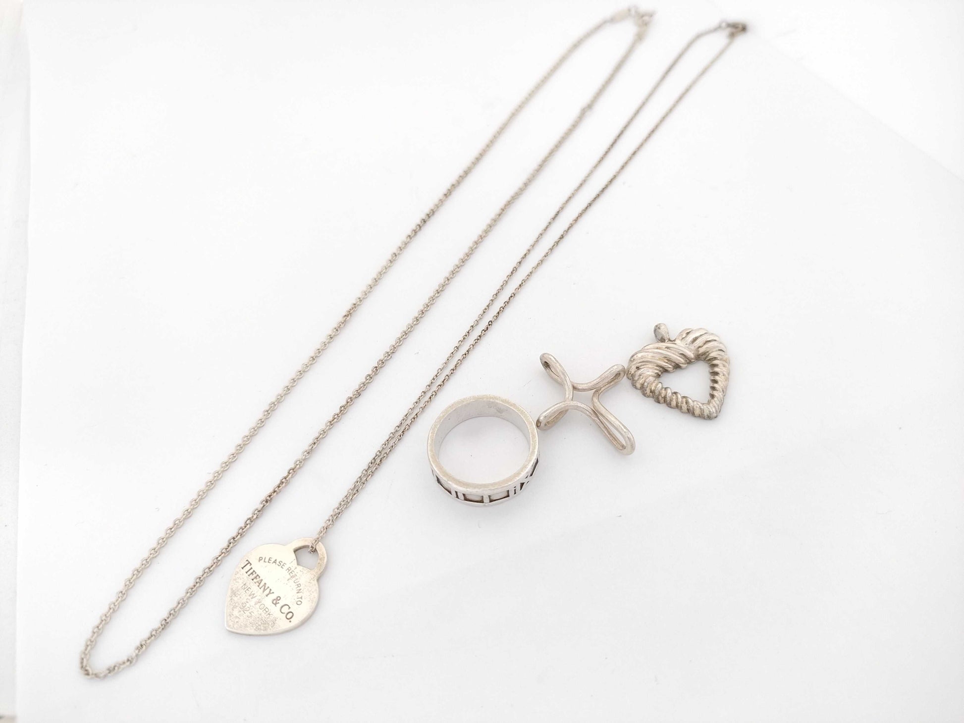 Tiffany & Co. Tiffany Tiffany Necklace 2 Pieces Ring 1 Piece Pendant Top Set Accessories Collection Accessories Collection 