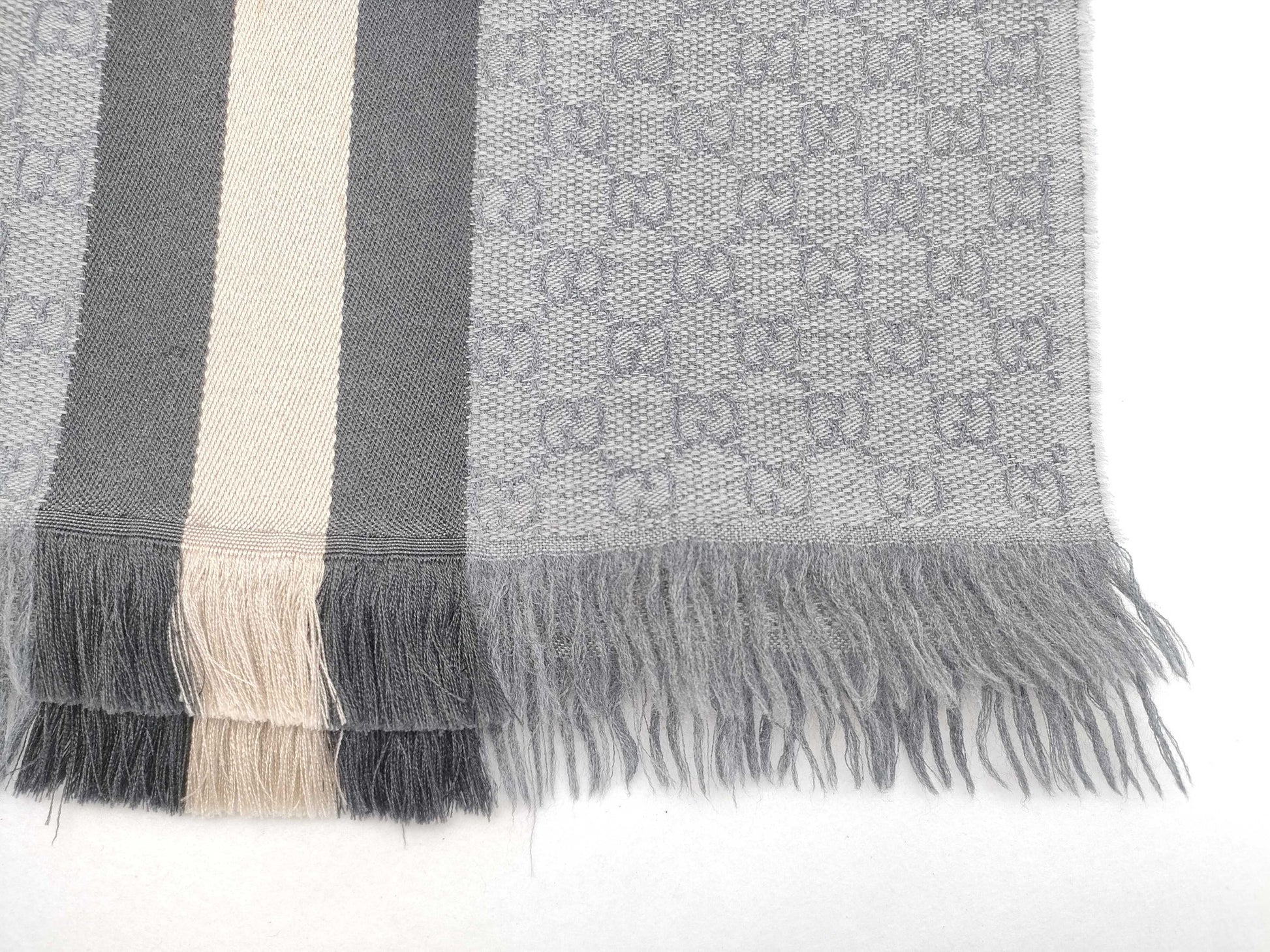 GUCCI GG logo scarf, gray